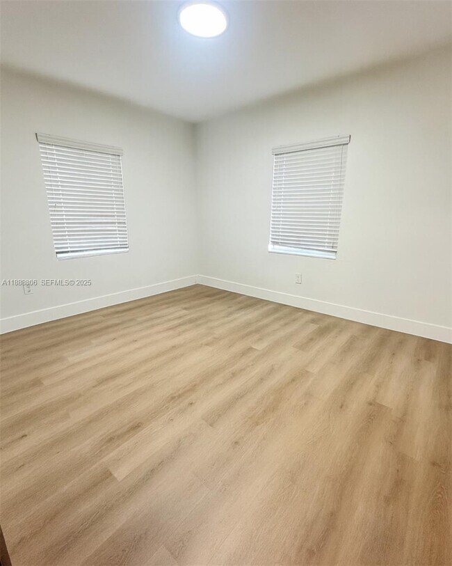 Building Photo - 785 NW 96th St