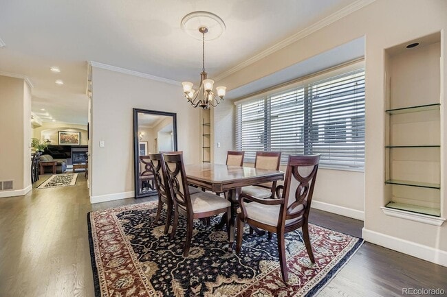 Building Photo - 346 Jackson St