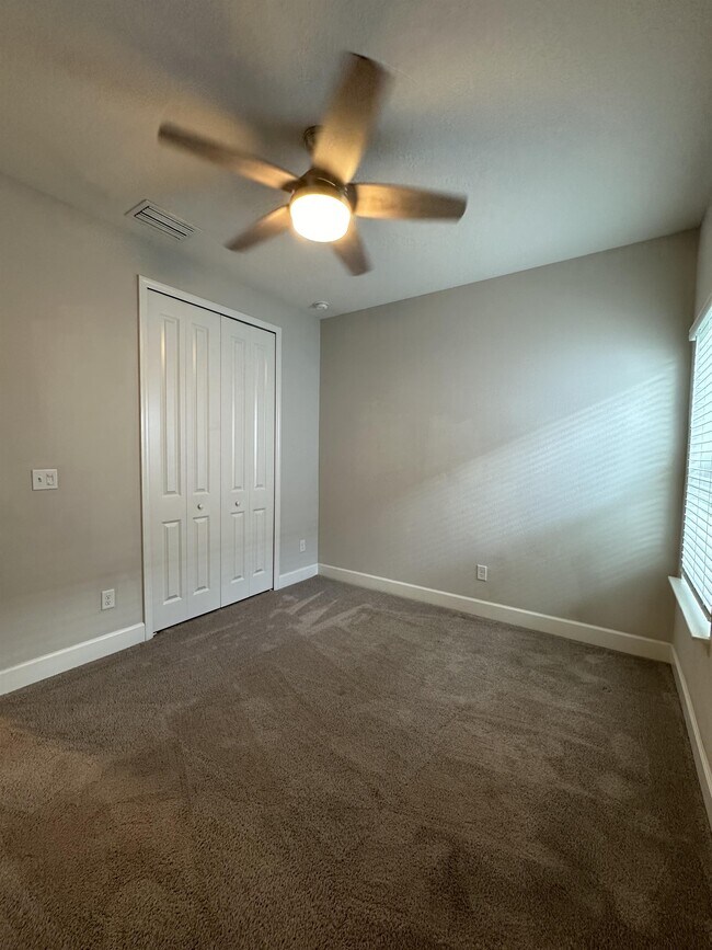 Building Photo - 24 Woodsong Ln