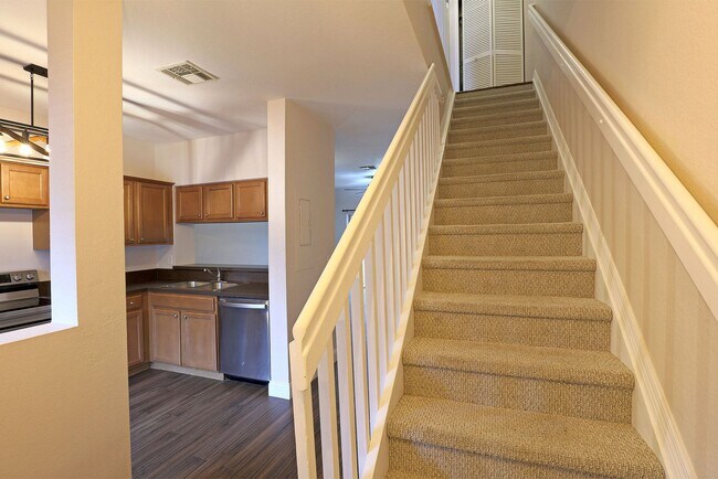 Building Photo - Cypress Landing 8291