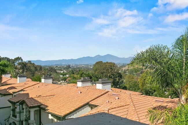 Building Photo - 30902 Club House Dr