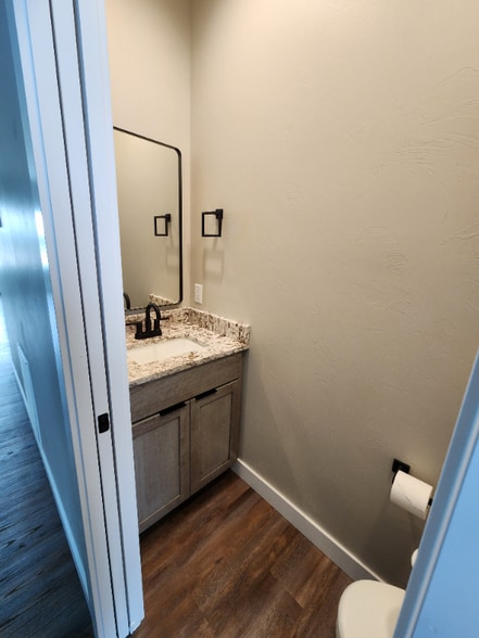 Building Photo - 160 Dayspring Loop