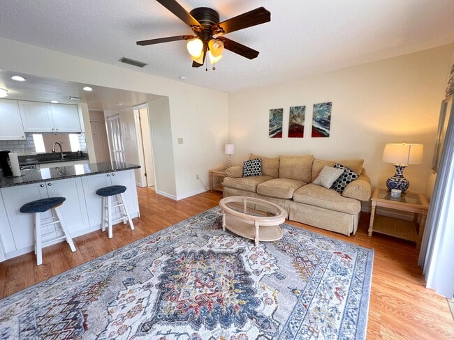 Building Photo - 513 Seaport Blvd