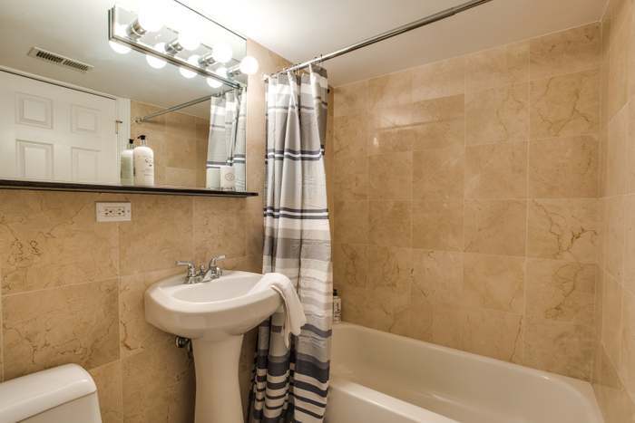 Guest bathroom 2 - 5012 S Calumet Ave