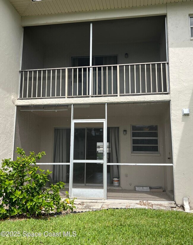 Building Photo - 424 Dove Ln