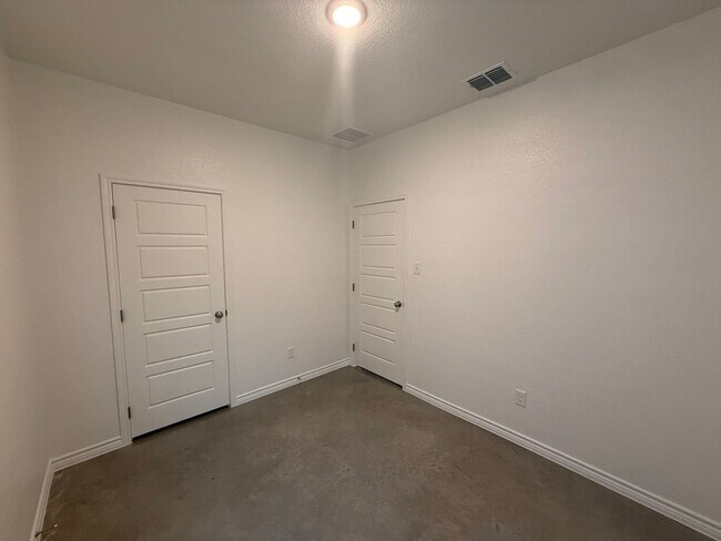Building Photo - 3808 American W