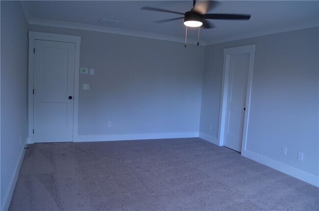 Building Photo - 28 Trace Blf