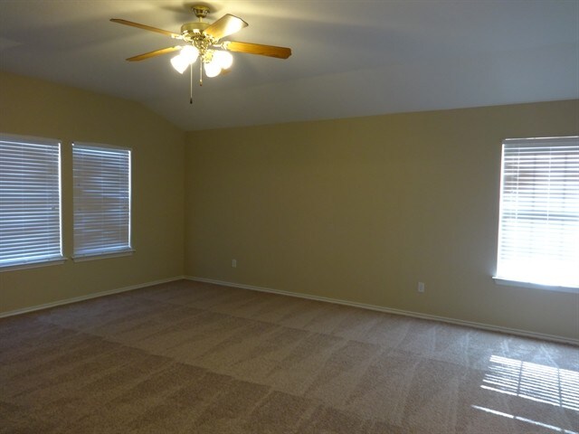 Building Photo - 23007 Airedale Ln