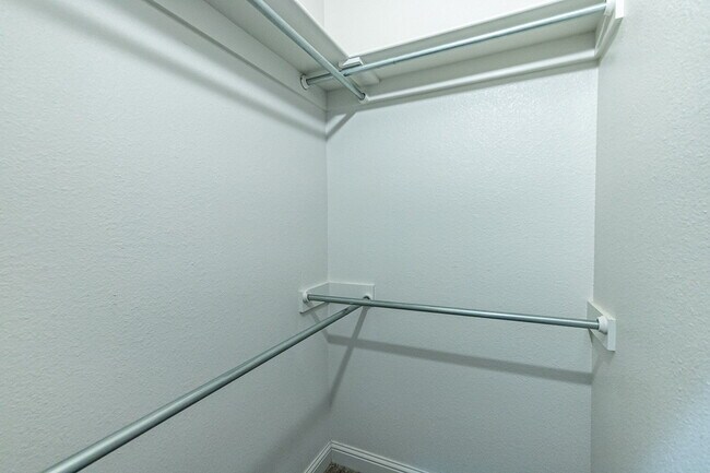 Building Photo - The Finer Things In Life/ The Town Homes o...