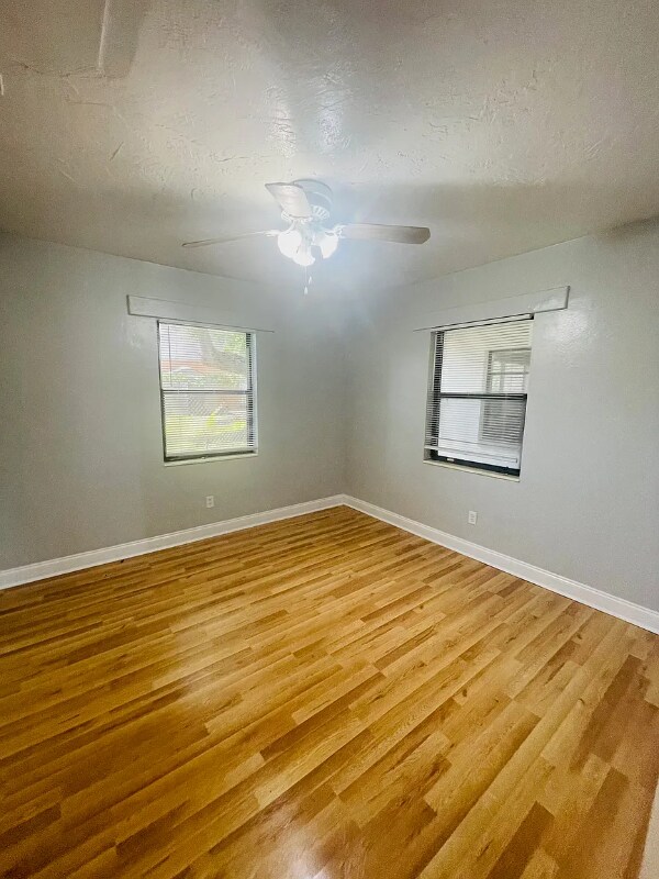 Building Photo - 1610 12th Ave S