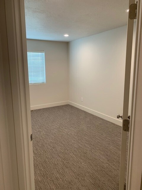 Building Photo - 88 E 250 N