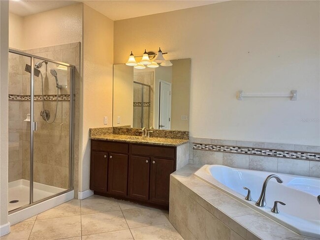 Building Photo - 2262 Romanum Dr