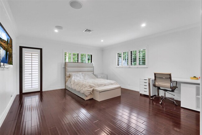 Building Photo - 14701 SW 63rd St