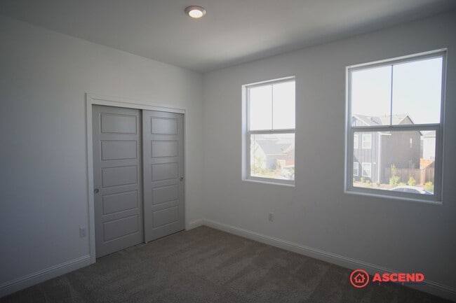 Building Photo - Stunning Home in Gossamer Grove!