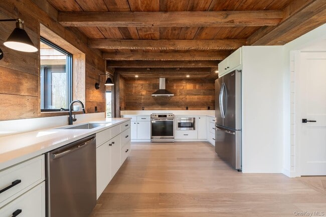 Building Photo - 3375 Indian Neck Ln