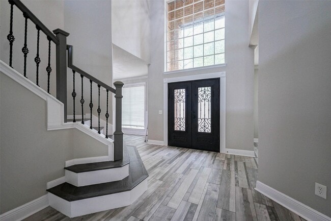 Building Photo - 6227 Presidio Canyon Dr