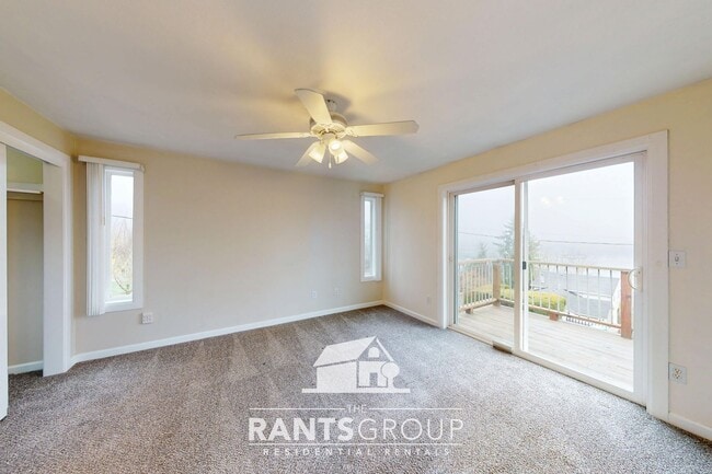 Building Photo - 3-Story Eastside Home with Views of the Bay!