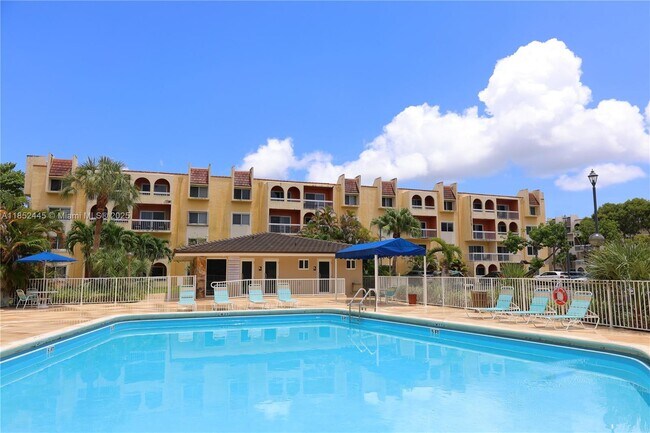 Building Photo - 7815 Camino Real