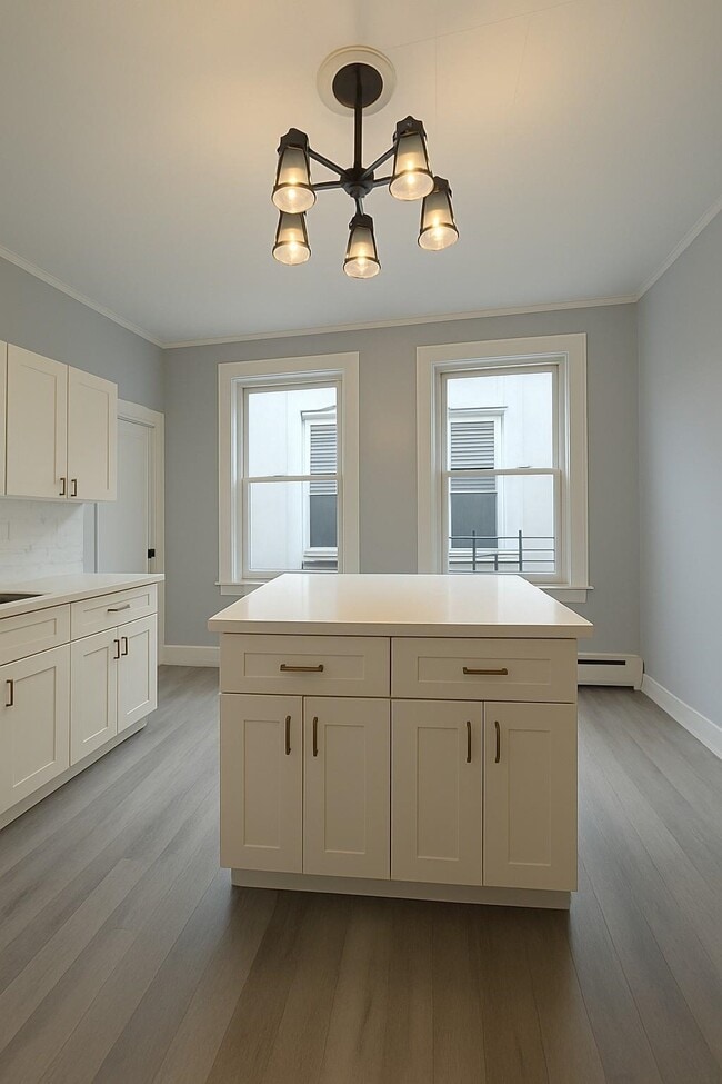 Building Photo - 396 Woodlawn Ave