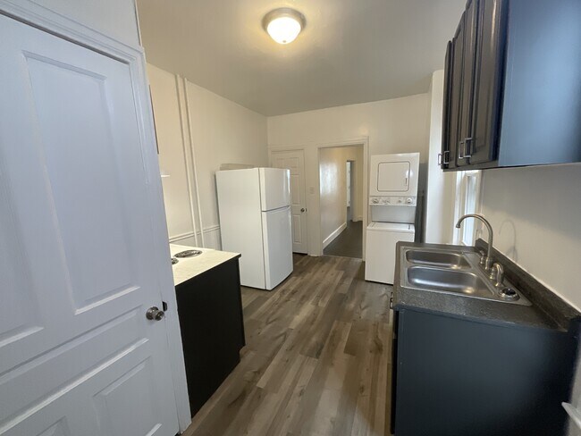 Building Photo - 934 Madison Ave