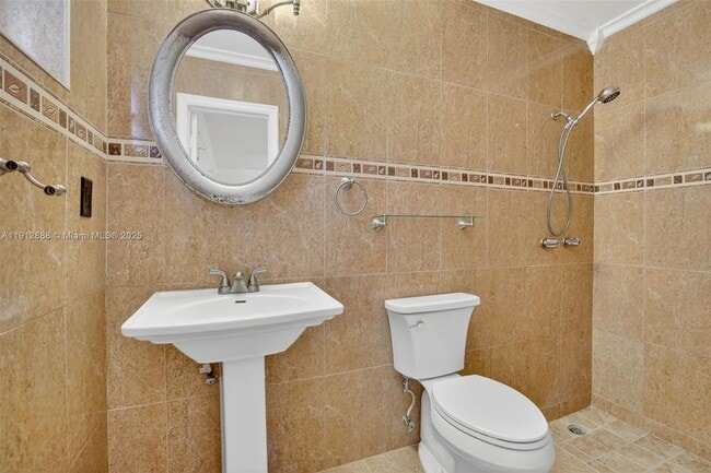 Building Photo - 7920 Alhambra Blvd