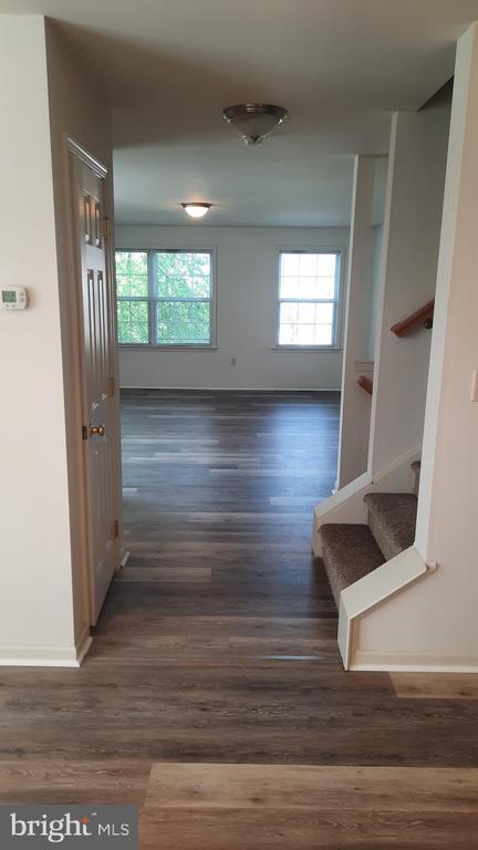 Building Photo - 325 Antilles Court