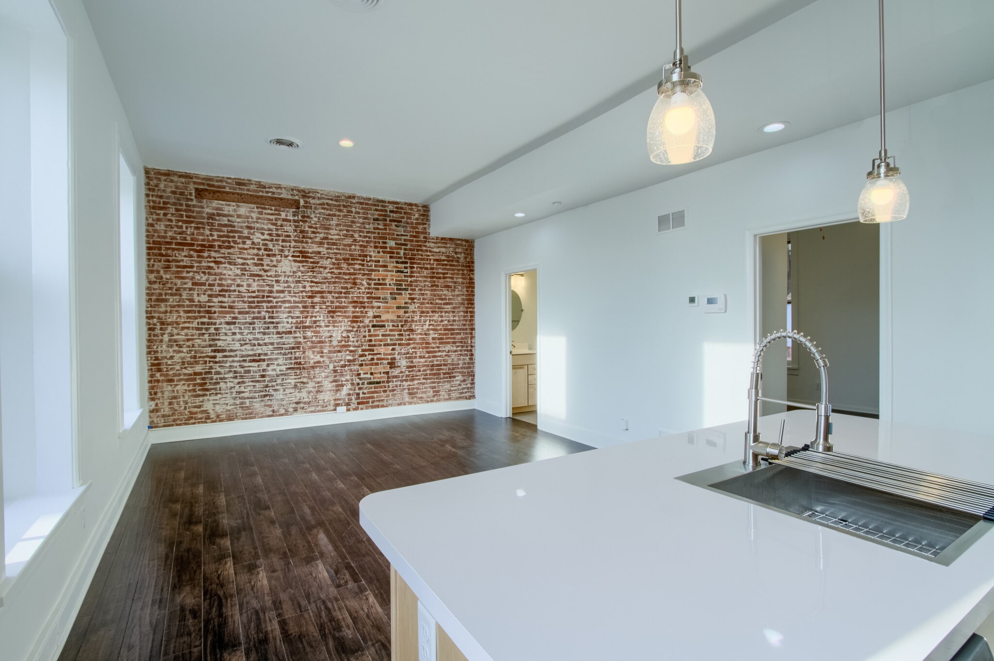 Building Photo - 923 N 3rd St
