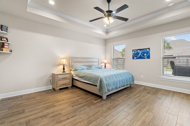 Building Photo - 1464 Sabal Palm Dr