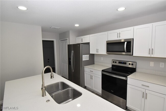 Building Photo - 4970 Ageman Ave