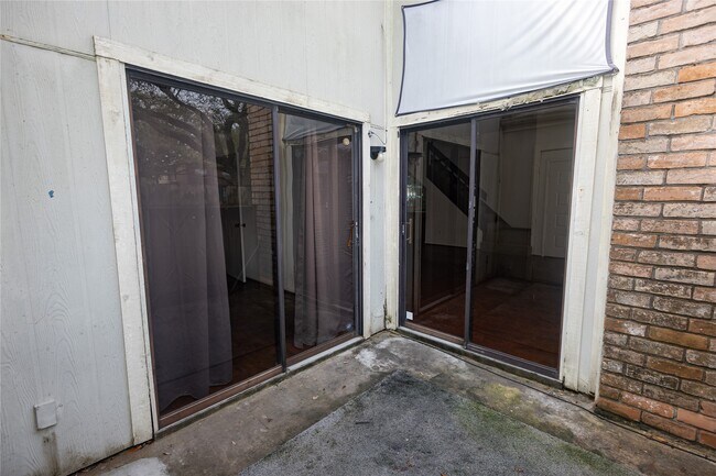 Building Photo - 8100 Cambridge St