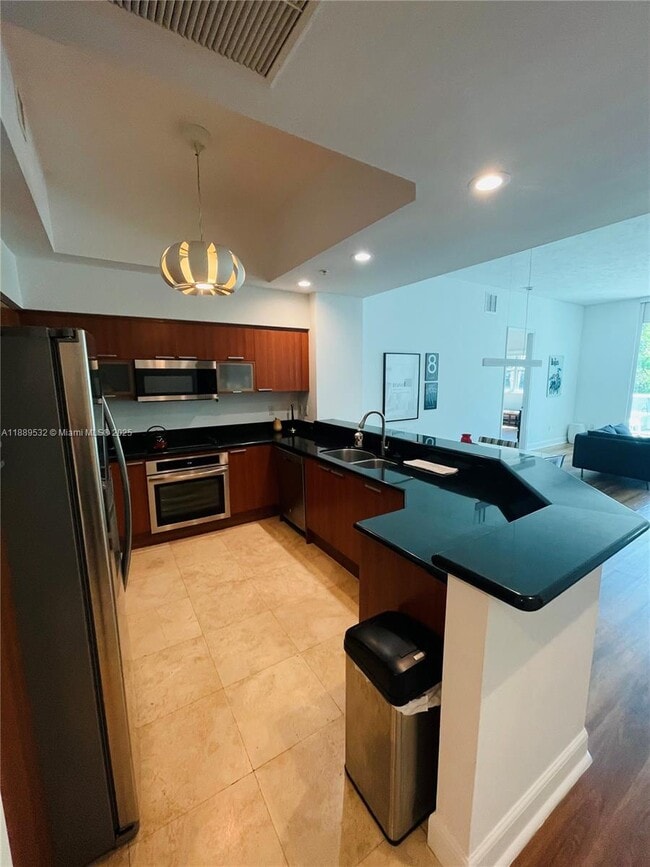 Building Photo - 15051 Royal Oaks Ln