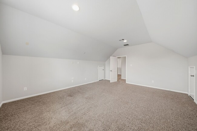 Building Photo - 223 Auburn Shores Ct
