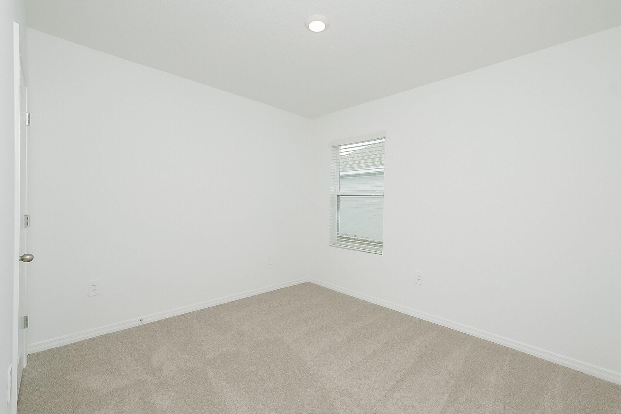 Building Photo - 17226 Reserva Dr