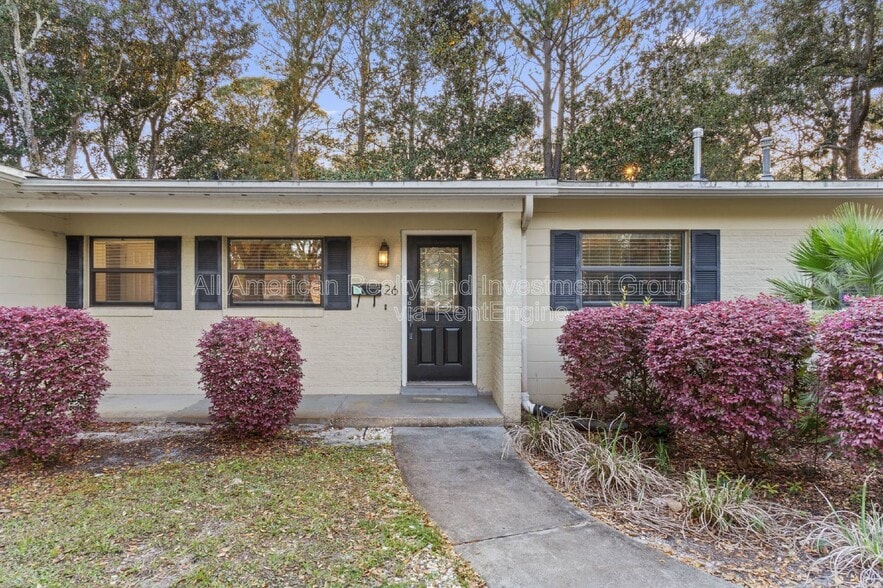 Building Photo - 26 Anastasia Dr SE