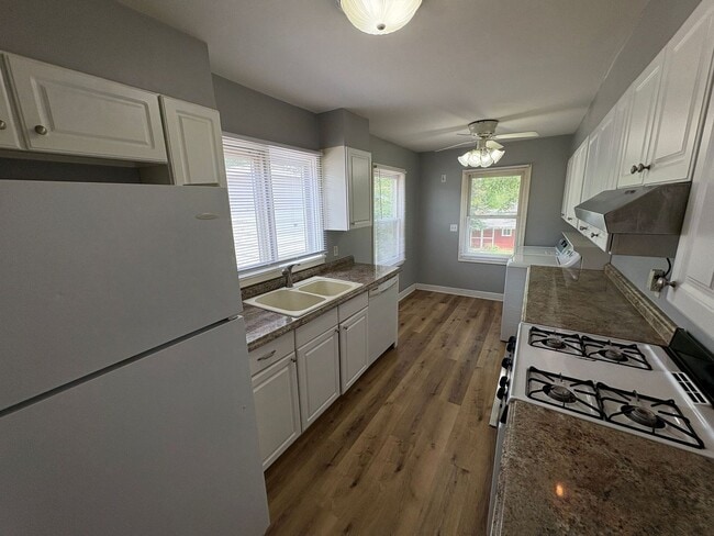 Building Photo - Bright & Spacious 3-Bedroom Home with Large Backyard