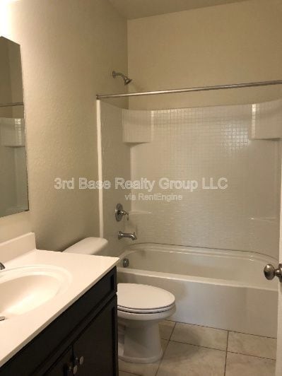 Building Photo - 29916 W Mulberry Dr