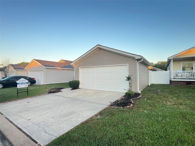 Building Photo - 10214 Berrybriar Ln