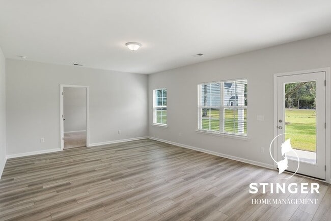 Building Photo - 103 Grange Ln