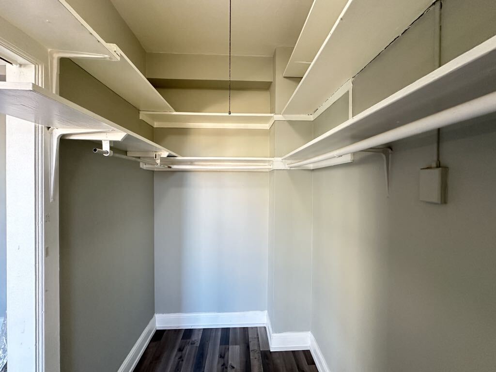 Building Photo - 3824 N Fremont