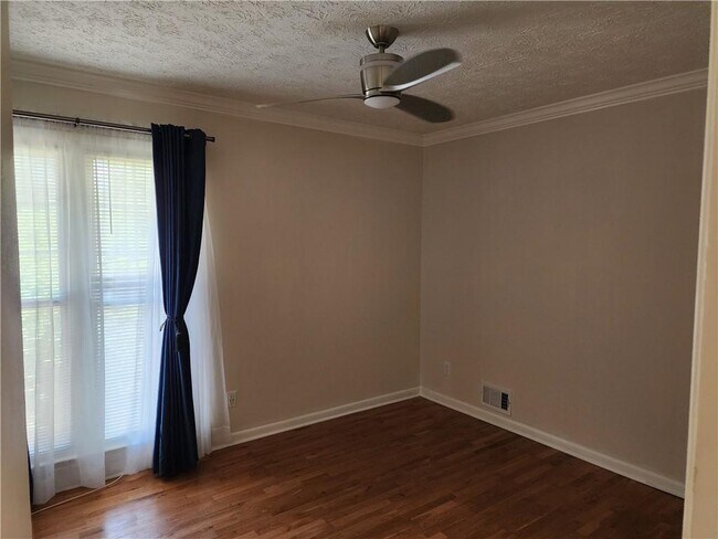 Building Photo - 3572 High Green Dr