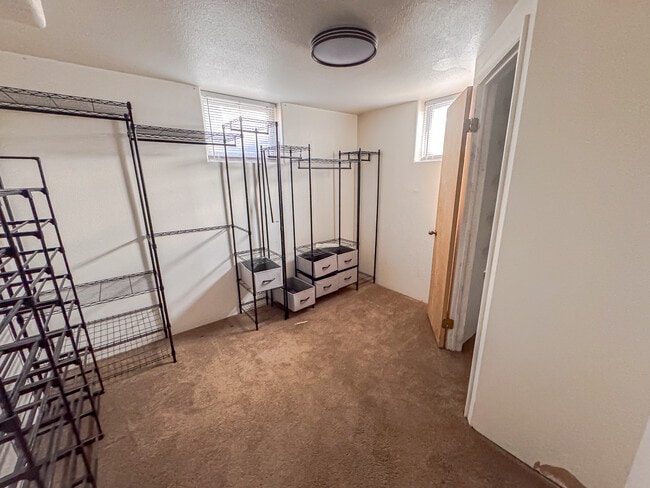 Building Photo - 702 Melton St