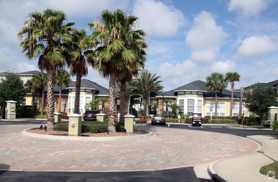 Courtney Trace Apartments 1131 Courtney Trace Dr Brandon FL 33511