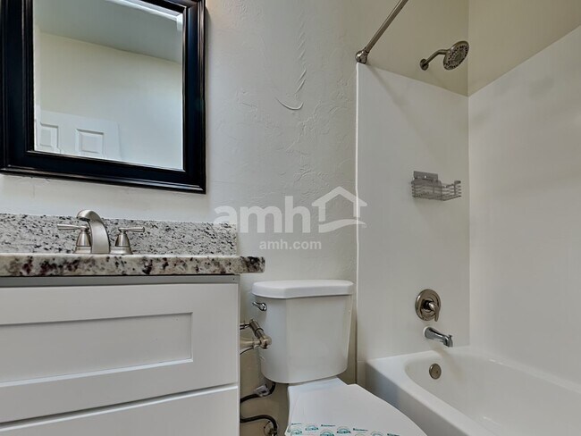 Building Photo - 10191 N Tarheel Pl