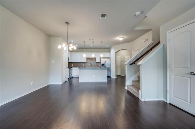 Building Photo - 5007 Sanger Cir Dr