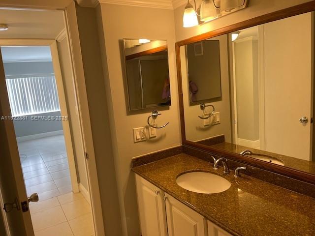 Building Photo - 721 N Pine Island Rd