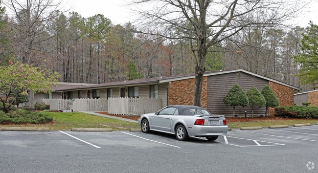 Building Photo - Sea Pines Apartments