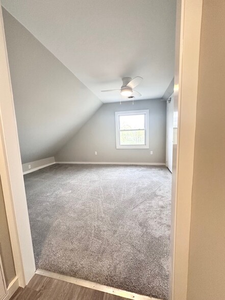Building Photo - 76 S Whittlesey Ave