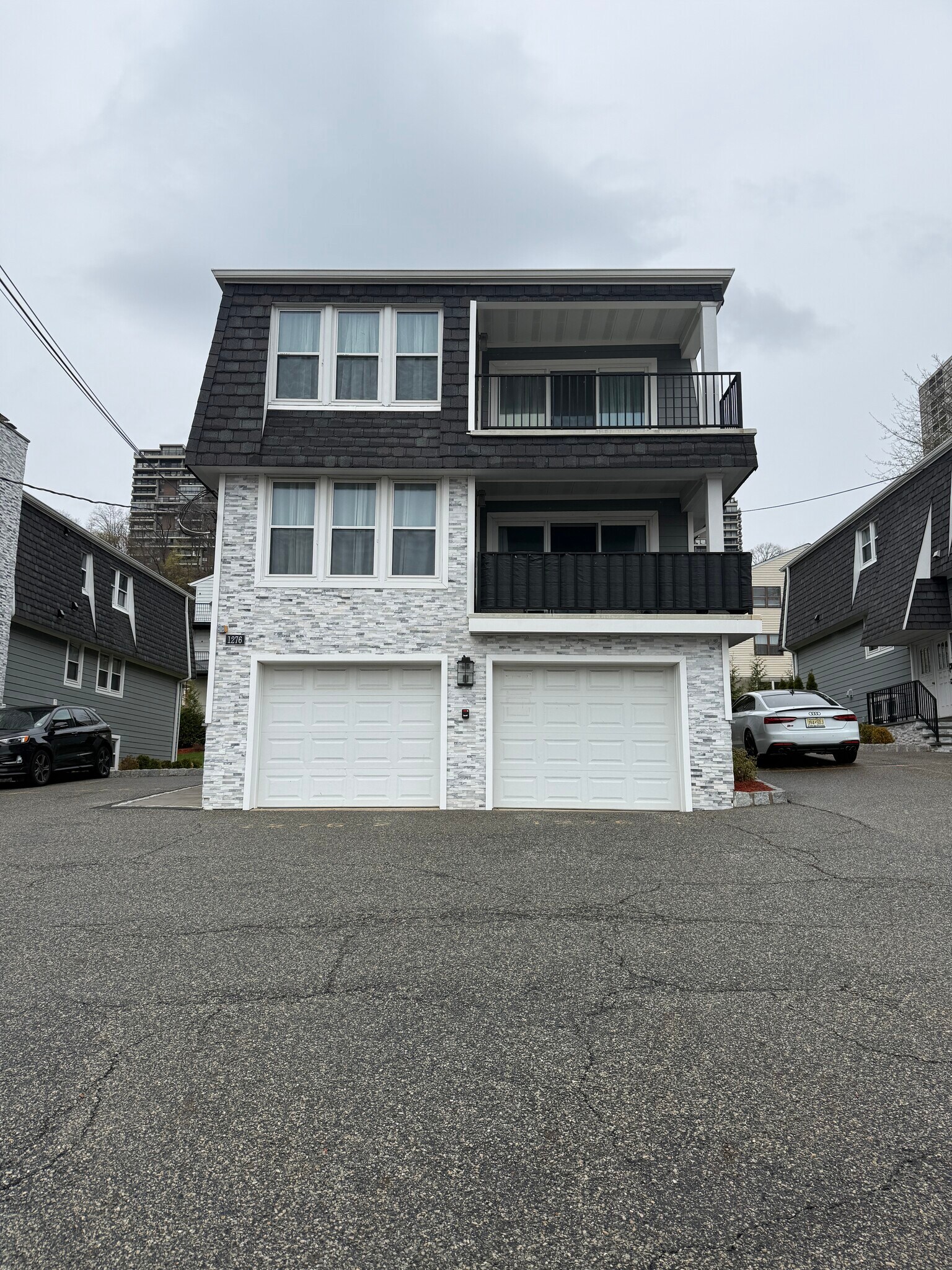 Building Photo - 1278 River Rd