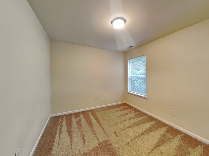 Building Photo - 6265 Branch Hill Cir