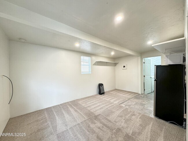 Building Photo - 2065 Whitfield Wy